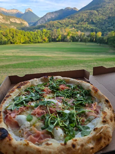 L'uccellin' Food truck - Napolitan pizza